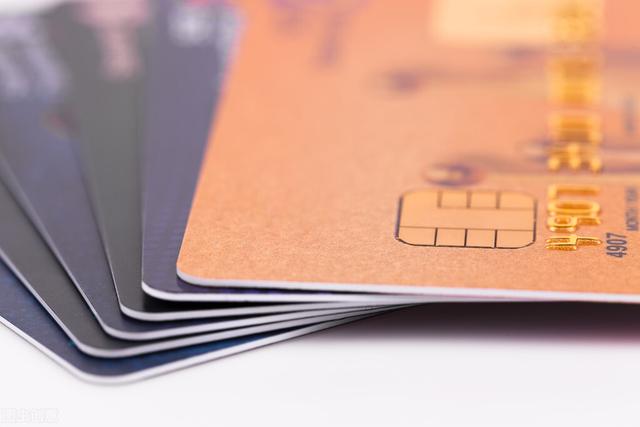 信用卡逾期还款会有什么后果吗（逾期还信用卡的后果）