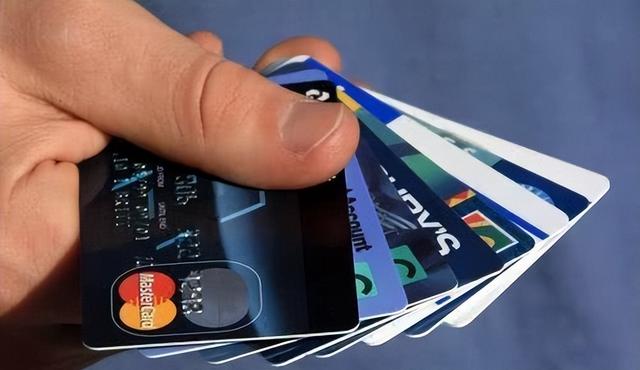 信用卡十几万已8年没还会怎么样！信用卡十几万已8年没还会怎么样吗。